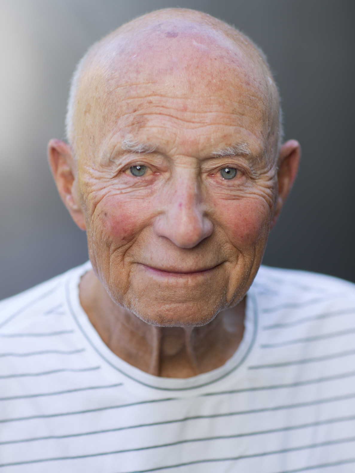 Brad_92_Facing_Time